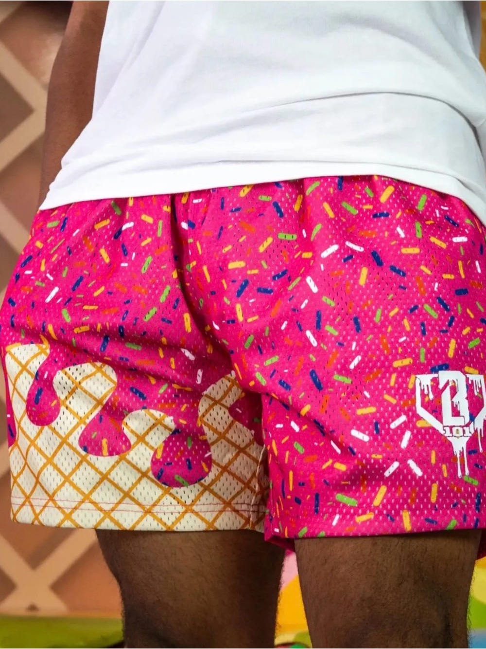 Baseball Lifestyle 101 Ice Cream Mesh Strawberry Shorts Sz L